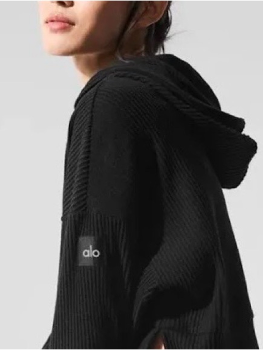 ALO YOGA MUSSE HOODIE BLACK.SIZE MEDIUM